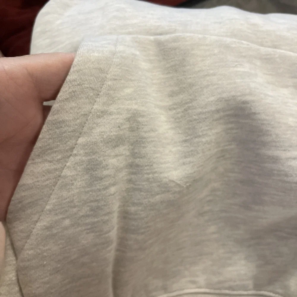 NWT Essentials Fear Of God Men's Sz Sm Light Oatmeal Hoodie, Pocket, Money - Picture 9 of 10